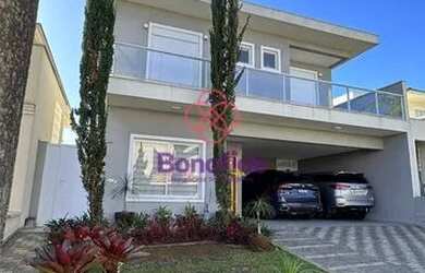 Imagem: A casa em condomínio possui 4 Dormitórios, 5 Banheiros, 4