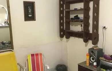 Imagem: A casa possui 2 Dormitórios e 1 Banheiro e está localizado