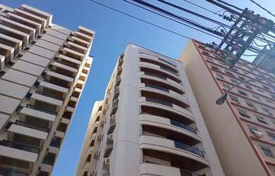 Imagem: O apartamento possui 3 Dormitórios, 5 Banheiros, 2 Vagas na