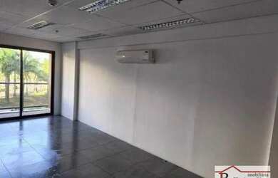 Imagem: O depósito possui 1 Vaga na garagem, 54m² de Área e está