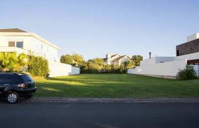 Imagem: O terreno possui 1000m² de Área e está localizado em Belém