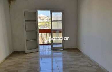 Imagem: A casa possui 3 Dormitórios, 2 Banheiros, 150m² de Área e