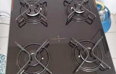 Imagem 3: Vendo fogão elétrico. 