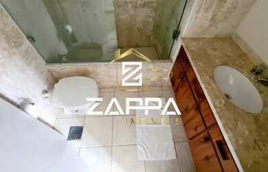 Imagem 16: Quadra da praia de Copacabana com varandão e vista mar