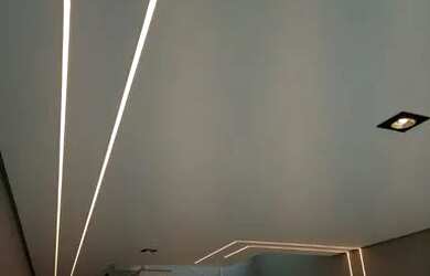 Imagem: A casa possui 3 Dormitórios, 4 Banheiros, 4 Vagas na garagem