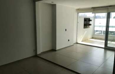 Imagem: O apartamento possui 2 Dormitórios, 2 Banheiros, 2 Vagas na