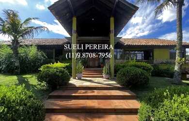 Imagem: A casa em condomínio possui 5 Dormitórios, 5 Banheiros, 5