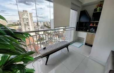 Imagem: O apartamento possui 3 Dormitórios, 1 Banheiro, 2 Vagas na