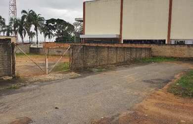 Imagem: O terreno possui 980m² de Área e está localizado em Setor