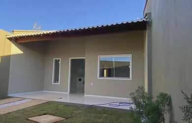 Imagem: A casa possui 3 Dormitórios, 3 Banheiros, 97m² de Área e