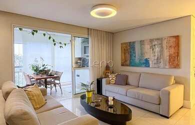 Imagem: O apartamento possui 3 Dormitórios, 1 Banheiro, 3 Vagas na