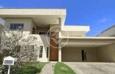 Imagem: A casa em condomínio possui 5 Dormitórios, 5 Banheiros, 488m²