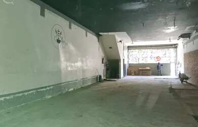 Imagem 13: Salão comercial para locação na rua Itapura - Vão livre 4 banheiros