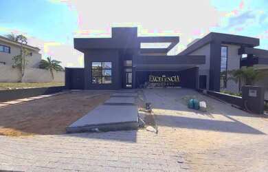 Imagem: A casa em condomínio possui 3 Dormitórios, 5 Banheiros, 4