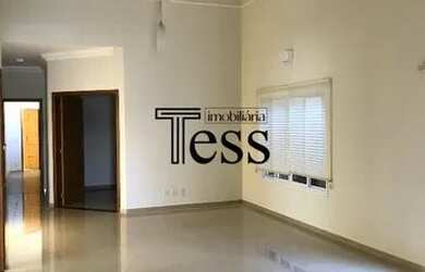 Imagem: A casa em condomínio possui 3 Dormitórios, 4 Banheiros, 4