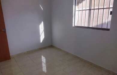 Imagem: A casa possui 2 Dormitórios e está localizado em Mansões