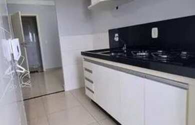 Imagem: O apartamento possui 2 Dormitórios, 1 Banheiro, 2 Vagas na