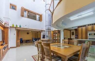 Imagem 4: CASA DE REVISTA NA VILA ASSUNÇÃO COM VISTA PARA O GUAÍBA C/ 347 metros quadrados com 2 SUÍ