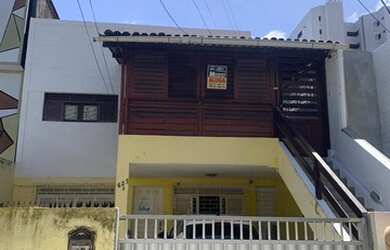 Imagem: A casa possui 4 Dormitórios, 3 Banheiros, 150m² de Área e