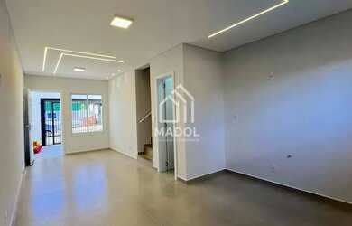 Imagem 3: Sobrado à Venda no Bairro Órfãs, com 3 quartos (1suíte), 2 vagas