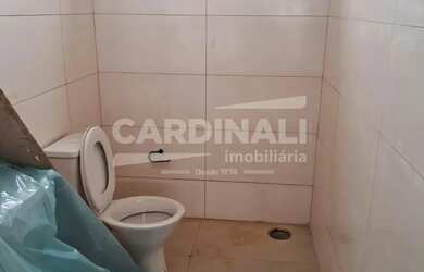 Imagem 7: Salão comercial novo, com pé direito alto, porta eletrônica