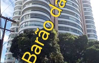 Imagem: O apartamento possui 4 Dormitórios, 5 Banheiros, 3 Vagas na