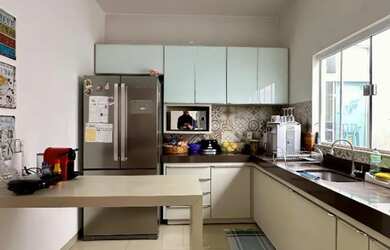 Imagem 3: Casa Moderna à Venda - 3 Suítes Plenas e Área Gourmet Climatizada