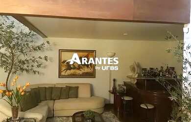 Imagem: A casa possui 4 Dormitórios, 5 Banheiros, 5 Vagas na garagem