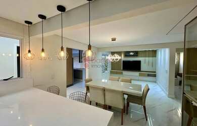 Imagem: A casa em condomínio possui 4 Dormitórios, 5 Banheiros, 5