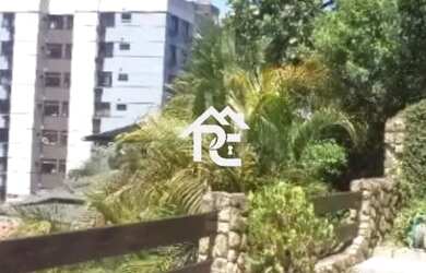 Imagem: A casa em condomínio possui 4 Dormitórios, 3 Banheiros, 2