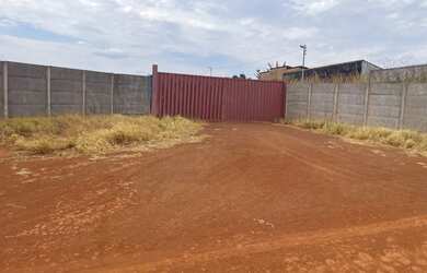 Imagem: O terreno possui 20.000m² de Área, Imóvel novo e está localizado