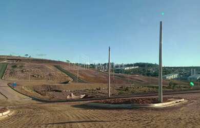 Imagem: O terreno possui 200m² de Área, Imóvel novo e está localizado