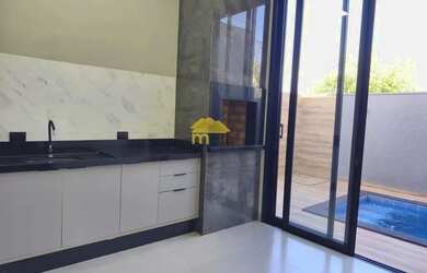 Imagem: A casa em condomínio possui 3 Dormitórios, 3 Banheiros, 2