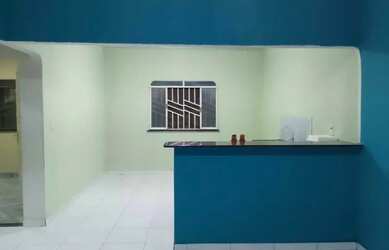 Imagem: A casa possui 2 Dormitórios, 1 Banheiro, 3 Vagas na garagem