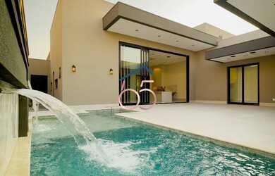 Imagem: A casa em condomínio possui 4 Dormitórios, 5 Banheiros, 4