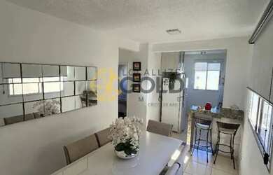 Imagem: O apartamento possui 2 Dormitórios, 1 Banheiro, 1 Vaga na garagem