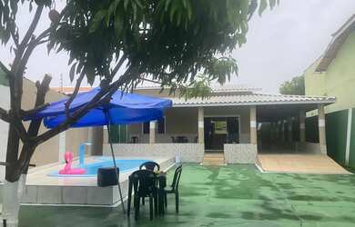 Imagem: A casa possui 2 Dormitórios, 2 Banheiros, 5 Vagas na garagem