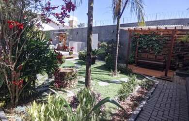 Imagem 10: LINDA CASA. Piscina, Varanda, 265m² de Áreae5 Vagas na garagem