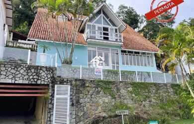 Imagem: A casa em condomínio possui 3 Dormitórios, 5 Banheiros, 2
