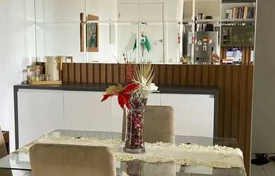 Imagem: O apartamento possui 2 Dormitórios, 2 Banheiros, 1 Vaga na