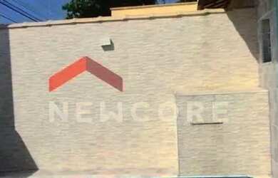 Imagem: A casa possui 2 Dormitórios, 1 Banheiro, 1 Vaga na garagem