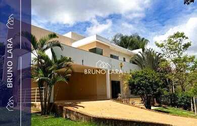 Imagem: A casa em condomínio possui 5 Dormitórios, 5 Banheiros, 5