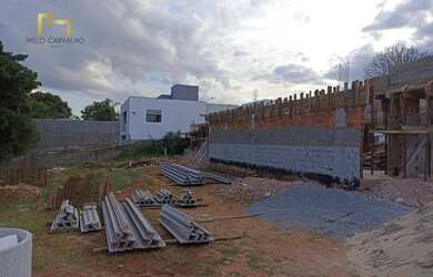 Imagem: O terreno possui 400m² de Área e está localizado em Setor