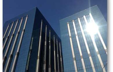 Imagem: O depósito possui 5 Vagas na garagem, 794m² de Área e está