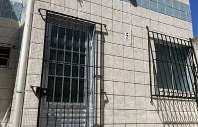 Imagem: A casa possui 3 Dormitórios, 3 Banheiros, 1 Vaga na garagem