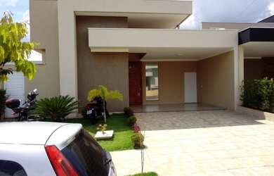 Imagem: A casa em condomínio possui 3 Dormitórios, 4 Banheiros, 4