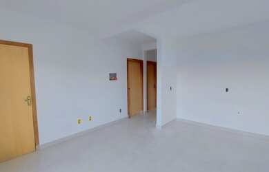 Imagem: O apartamento possui 3 Dormitórios, 1 Banheiro, 1 Vaga na garagem