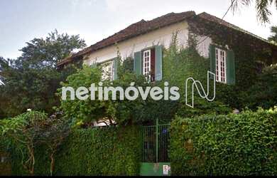 Imagem: O depósito possui 4 Vagas na garagem, 660m² de Área e está