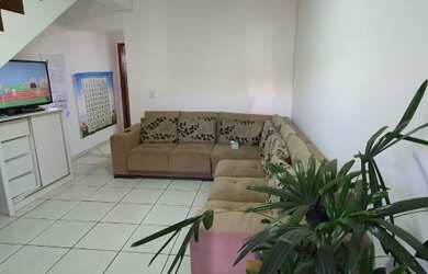 Imagem: A casa possui 2 Dormitórios, 2 Banheiros, 1 Vaga na garagem