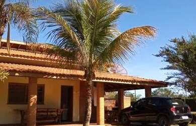 Imagem: A casa em condomínio à venda possui 4 Dormitórios, 5 Banheiros